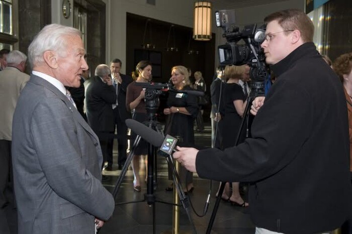 Kane Farabaugh interviewing Apollo astronaut Buzz Aldrin