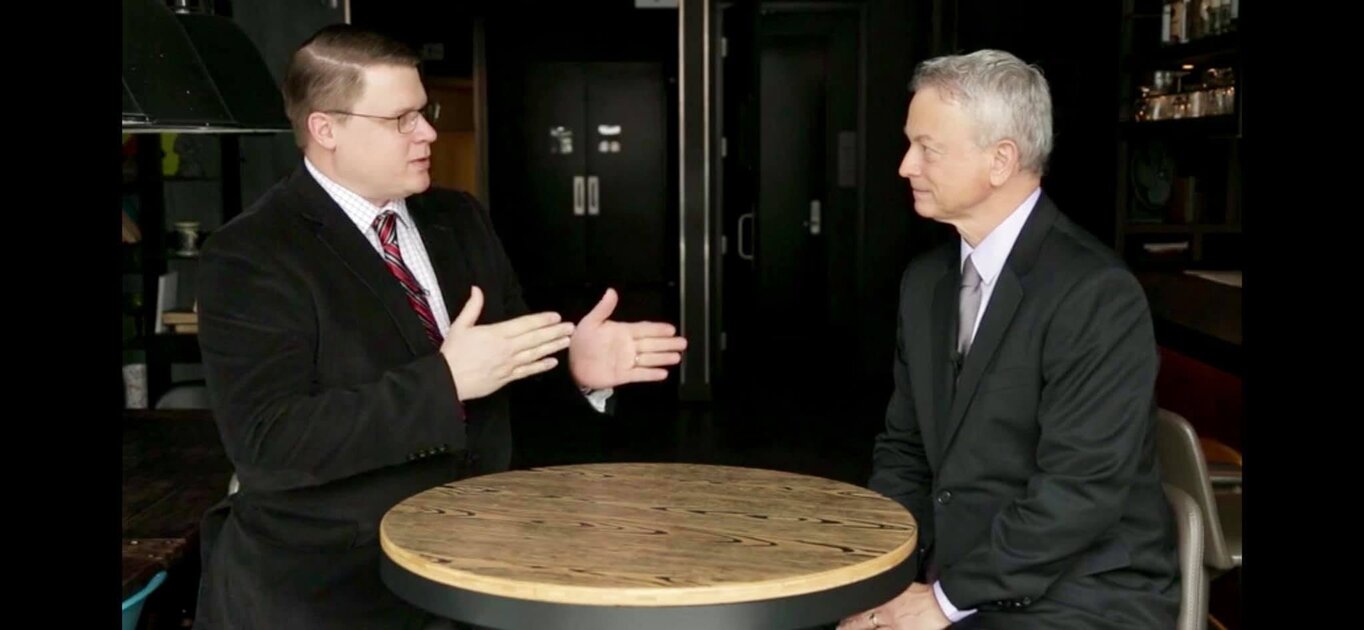 Kane Farabaugh interviewing Gary Sinise